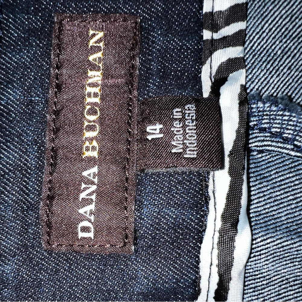Dana Buchman Dark Blue Straight Leg Trouser Denim Pants - Picture 4 of 9